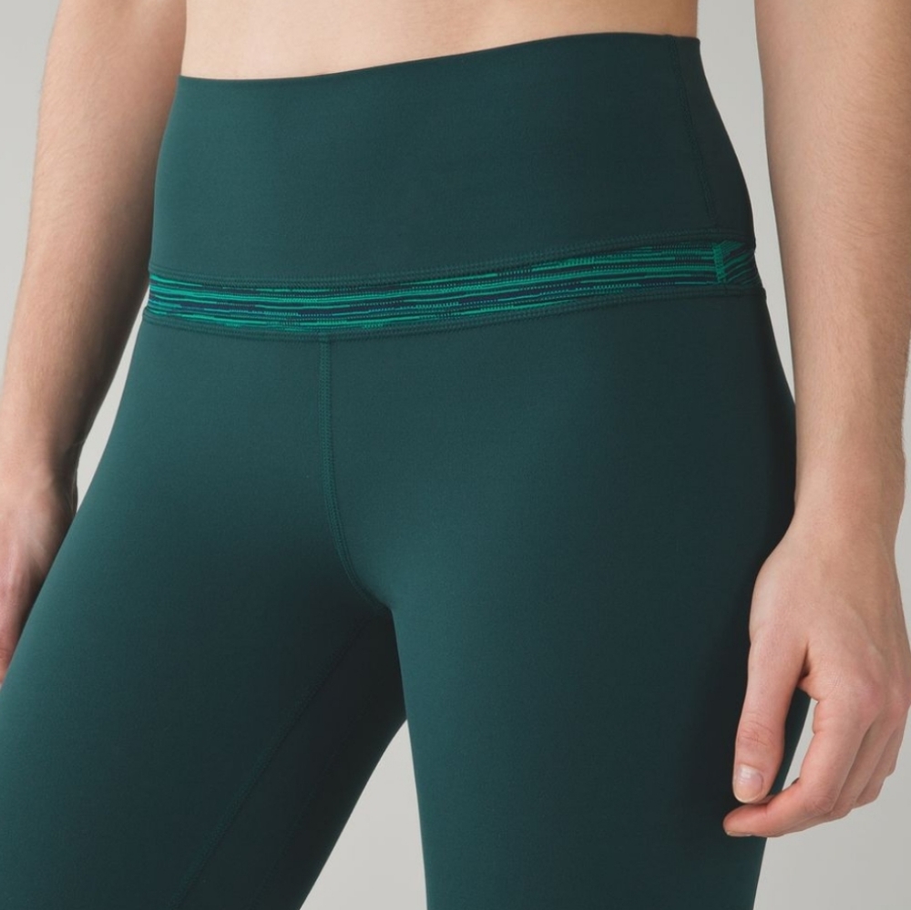 Lululemon Align in Cyber Green Size 2